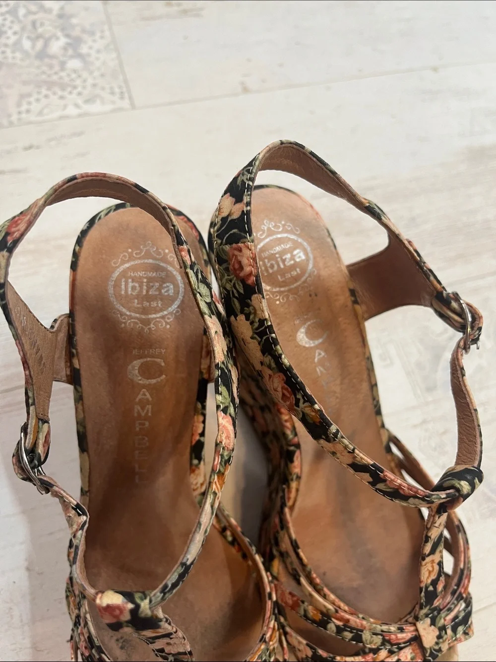 Jeffery Campbell Swan Song Floral Pront Wedges Size 40 US 9.5